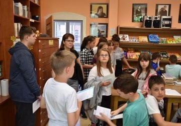 Lekcja biblioteczna pt. „Historia i budowa książki”