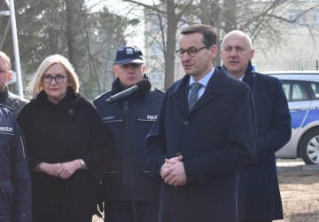 Premier otworzył posterunek policji w Dubeninkach